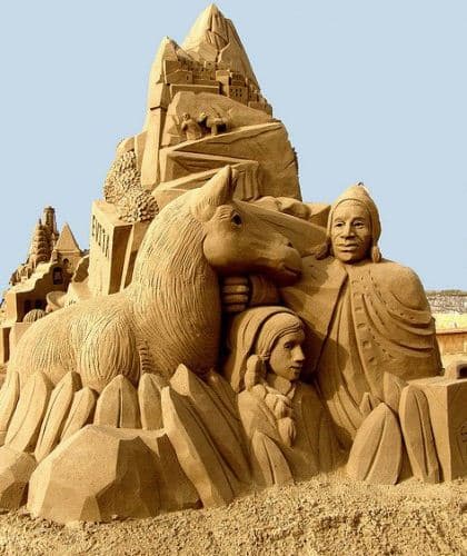 Песчаная скульптура десятая