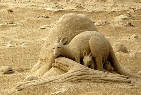Песчаная скульптура шестая