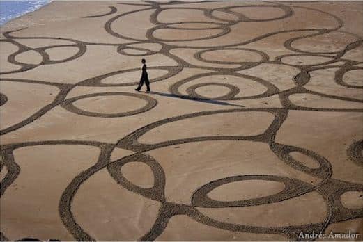 Andres Amador. Большие пляжные рисунки на песке. Восемнадцатый