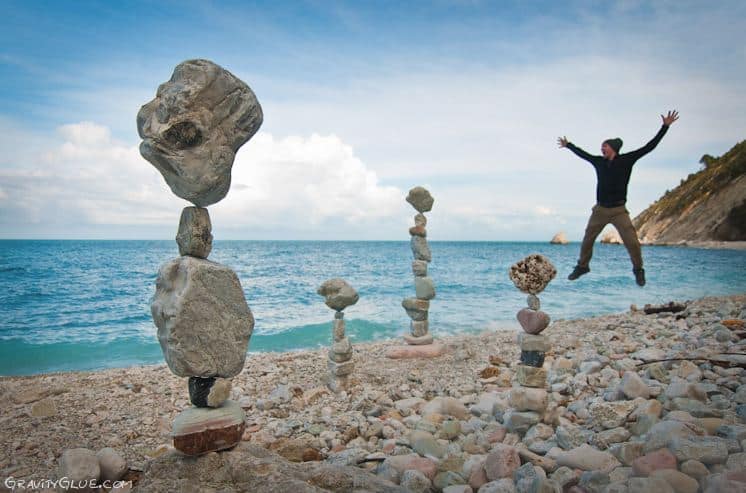 Michael Grab. Каменное равновесие на морском побережье