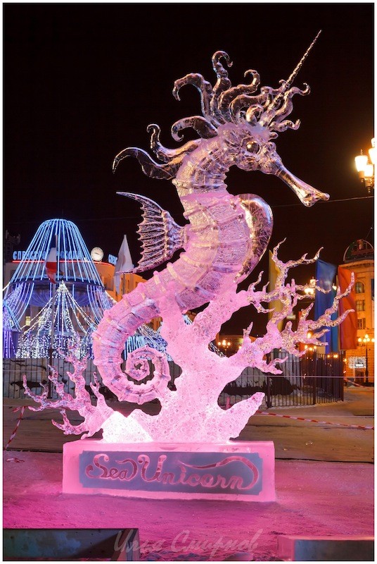 Скульптура "Морской единорог"